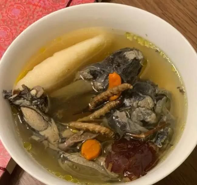 冬蟲(chóng)夏草和哪些食材可以一起煲湯？