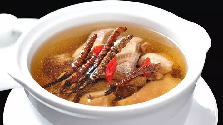 冬蟲(chóng)夏草湯的正確熬制方法，營(yíng)養(yǎng)與美味兼得
