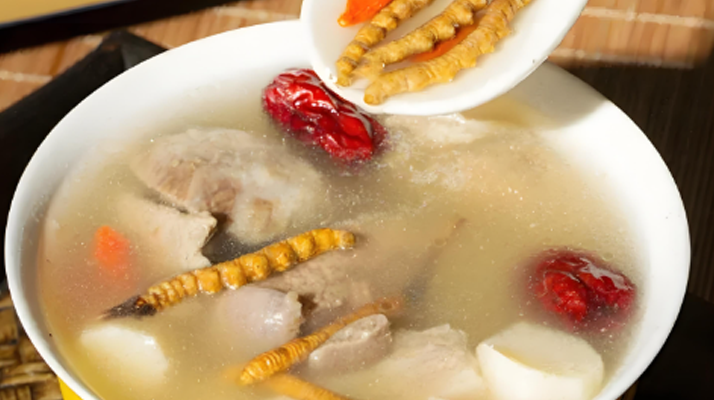 冬蟲(chóng)夏草煲湯：解鎖高原珍品的滋補(bǔ)新方式